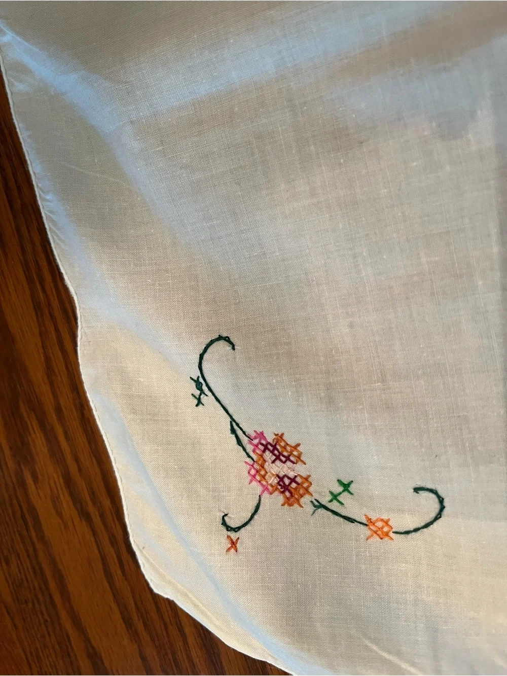 Embroidered Linen Tablecloth with Cutwork Floral Center - White